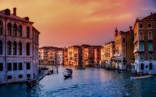 venice-2451047_640